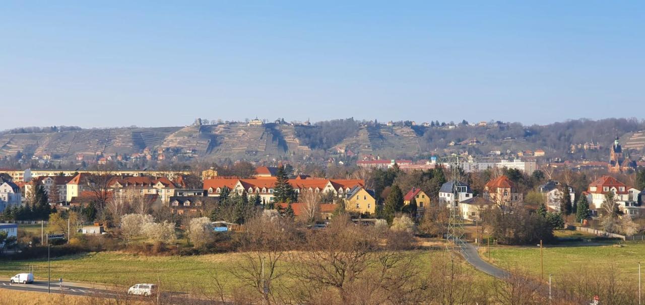 Ferienwohnung Am Elberadweg Dresden Ngoại thất bức ảnh